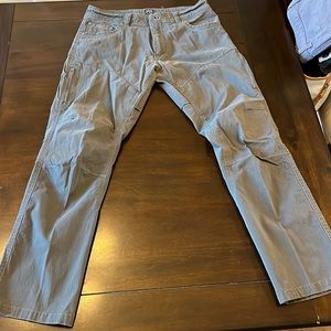 Kuhl hiking pants, 32x34, good condition, only worn a few times.